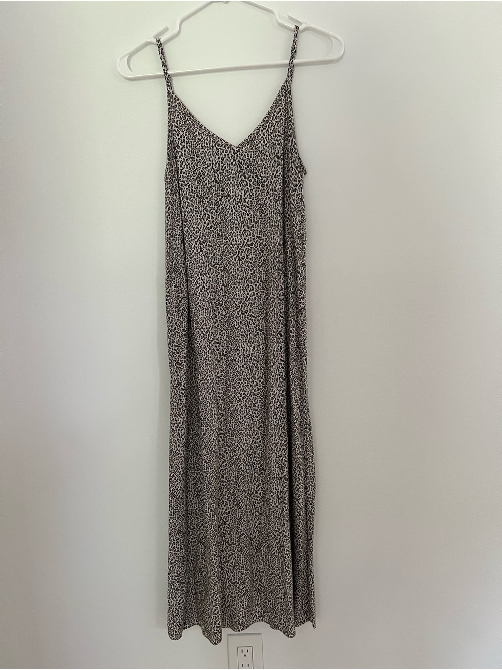 Jenni Kayne Sleeveless Leopard Print Slip Dress - Black & White